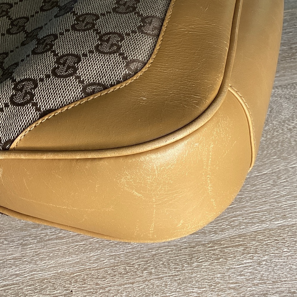 Gucci Tan and Brown Monogram Shoulder Bag - Picture 10 of 15